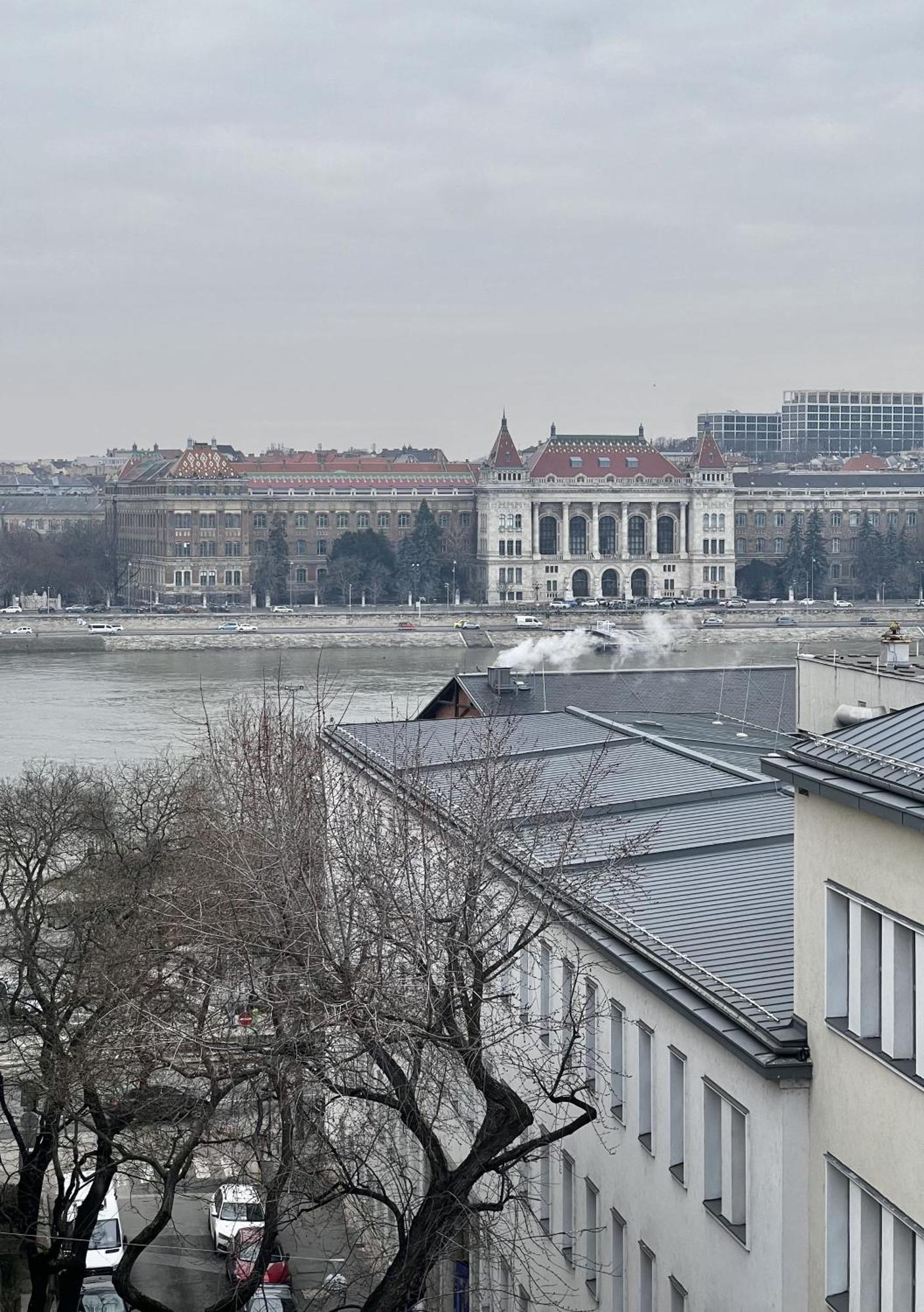 The Riverhouse Budapest Exterior photo
